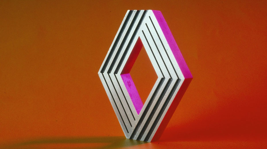 Renault Logo in red